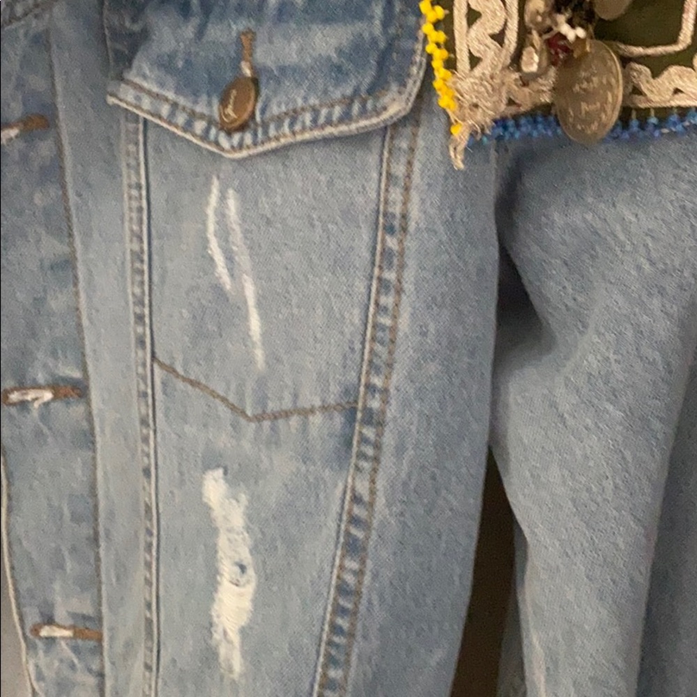 Coat - Picture 3 of 8
